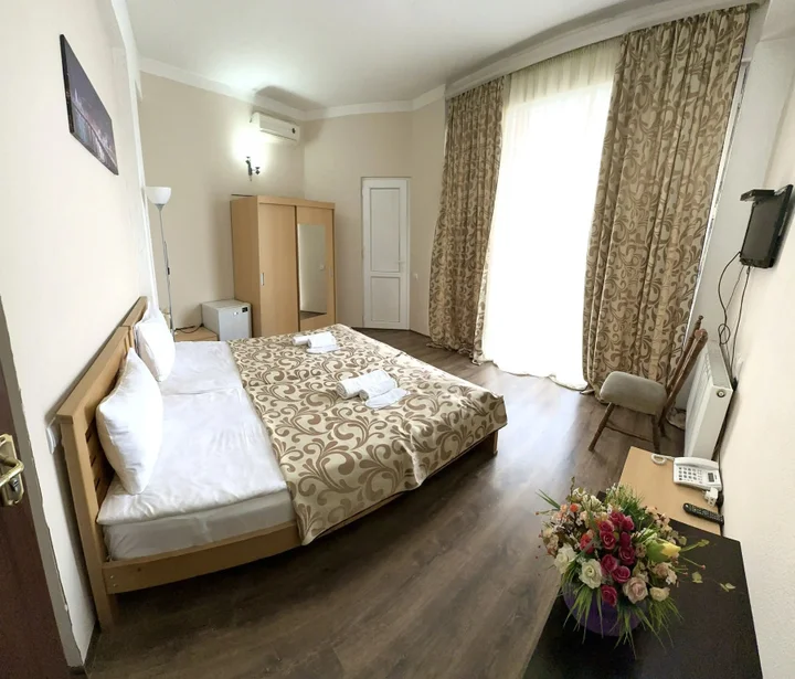 Тбилиси: Отель Qeroli old town