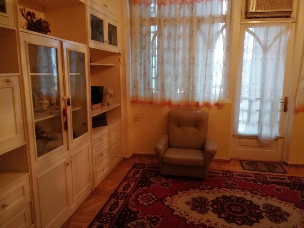 Батуми: Apartment on Rustaveli 41