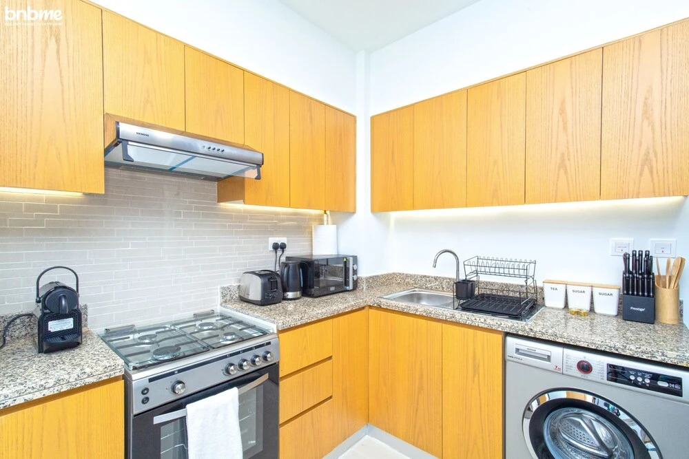 Дубай: 1B-Bellevue Tower 2-1902 by bnbme homes
