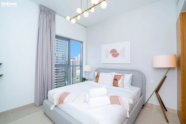 Дубай: 1B-Bellevue Tower 2-1902 by bnbme homes