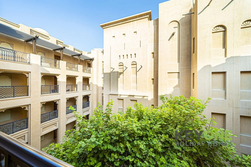 Дубай: Kohh – 1br in Zanzebeel