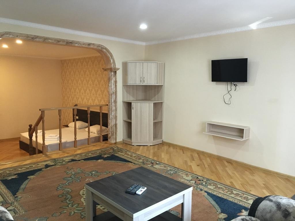 Тбилиси: Paradise Hotel