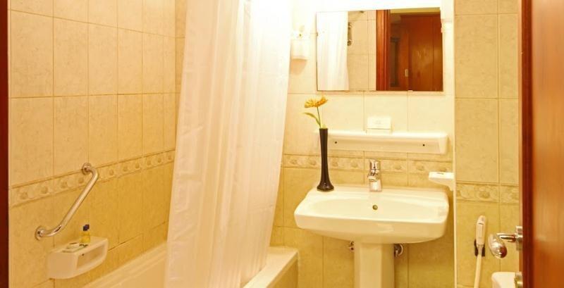 Шарджа: Jormand Hotel Apartment - Sharjah