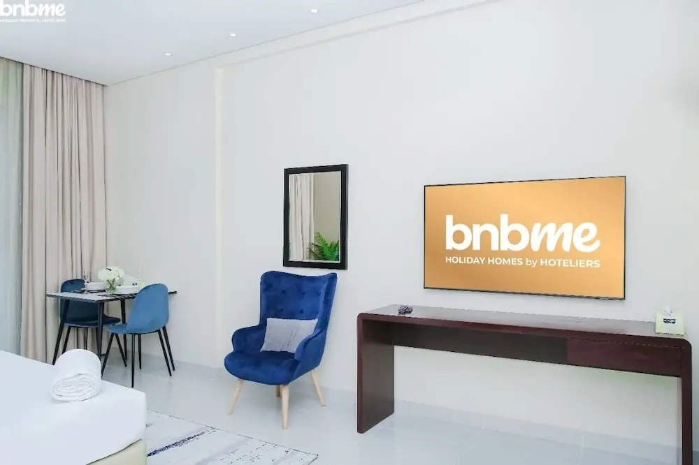 Дубай: In Proximity to Dubai South Bnbmehomes