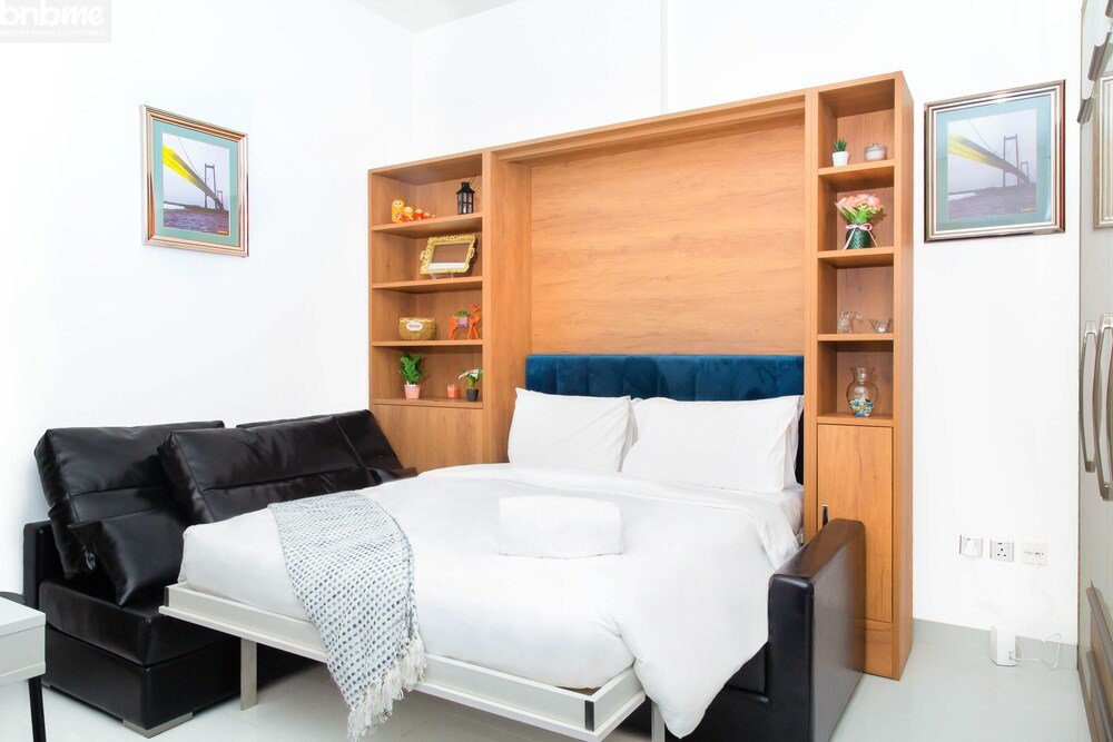 Дубай: Dazzling Studio at Glamz Al Furjan Bnbmehomes