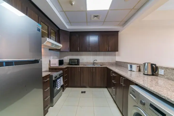 Дубай: Large 1 Bed Business Bay Canal