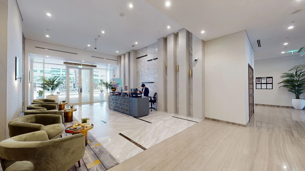 Дубай: WelHome - Cozy 1BR With Private Balcony Steps From the Canal