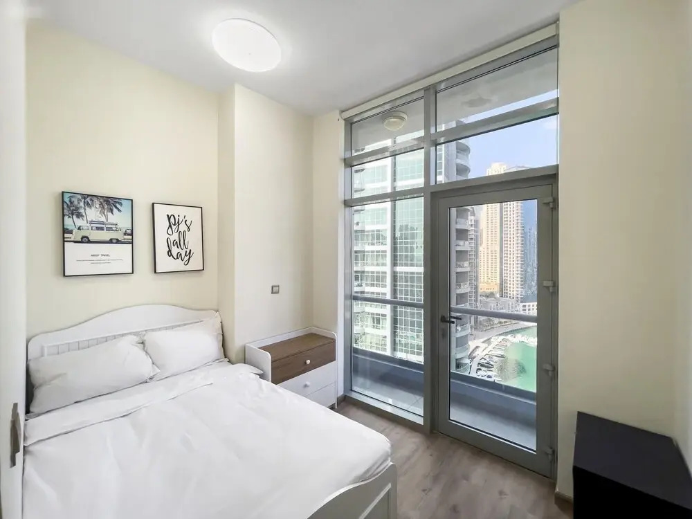 Дубай: Enjoy Marina View at Modern 3BR APT