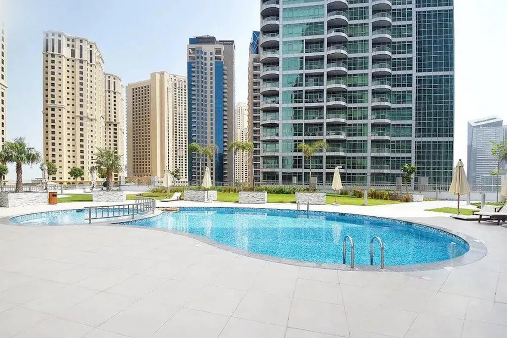 Дубай: Enjoy Marina View at Modern 3BR APT