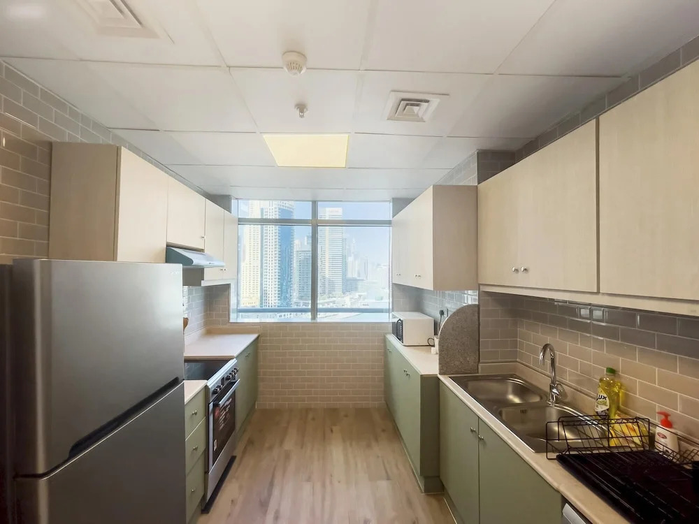 Дубай: Enjoy Marina View at Modern 3BR APT