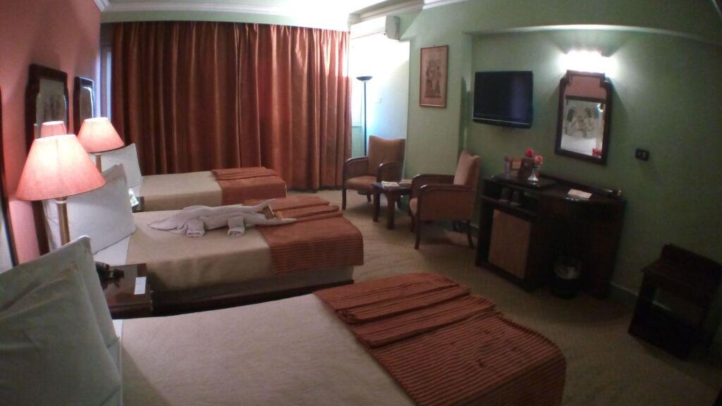 Гиза: Zayed Hotel