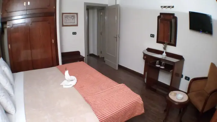 Гиза: Zayed Hotel