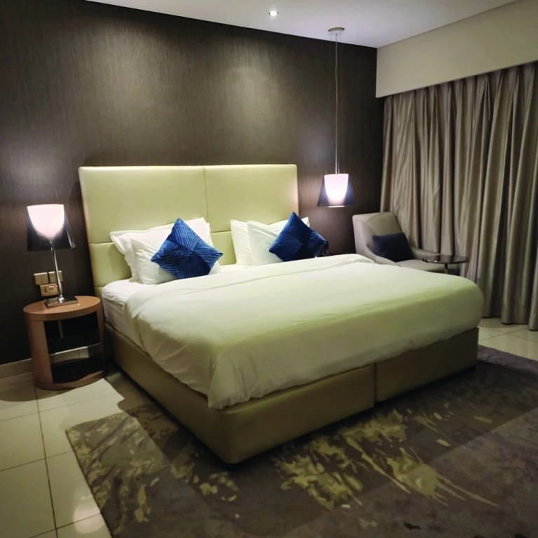 Дубай: Quill Residence One Bedroom Apartment Burj Khalifa View