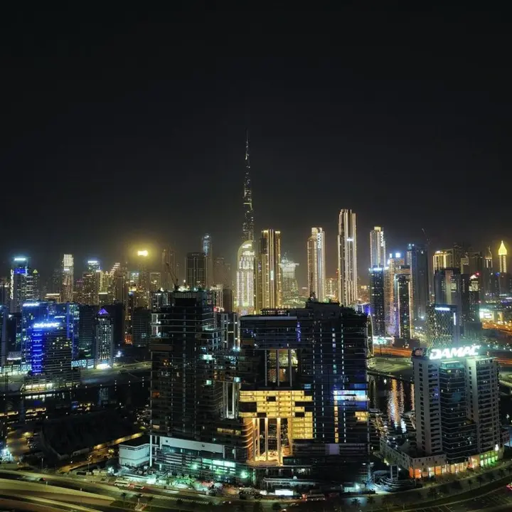Дубай: Quill Residence One Bedroom Apartment Burj Khalifa View