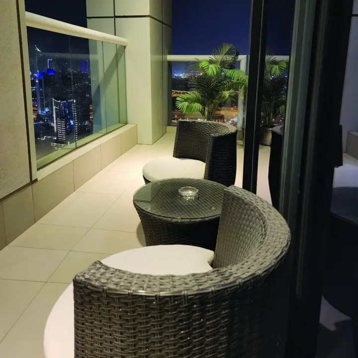 Дубай: Quill Residence One Bedroom Apartment Burj Khalifa View