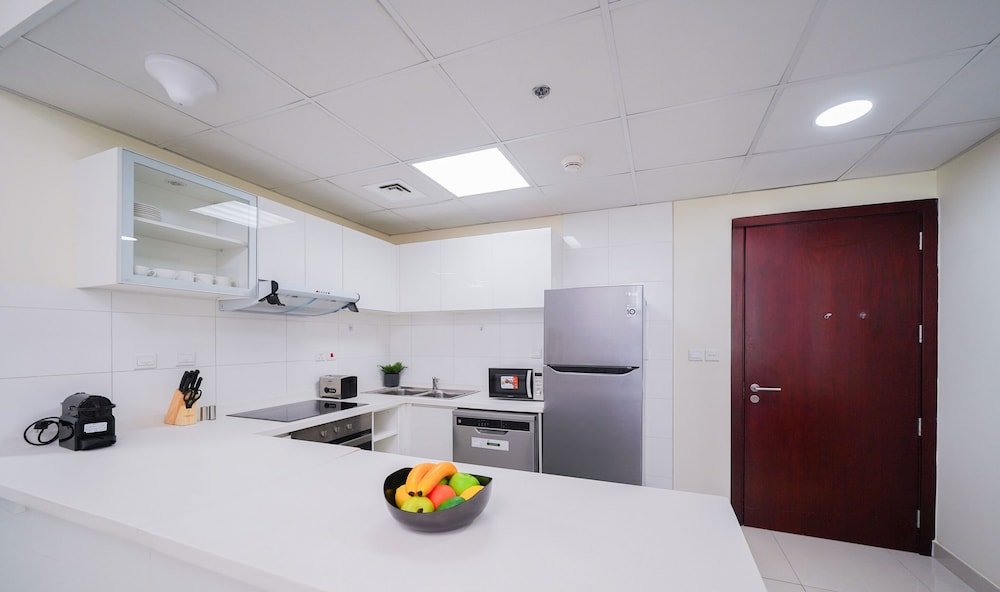 Дубай: KOHH - 2BR in Marina Wharf