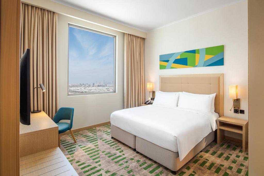 Holiday Inn Hotel & Suites Dubai Science Park, an IHG Hotel — фото 5