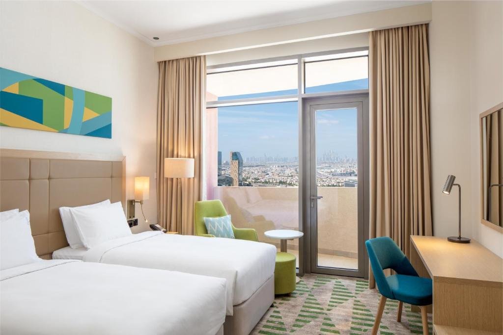 Holiday Inn Hotel & Suites Dubai Science Park, an IHG Hotel — фото 6