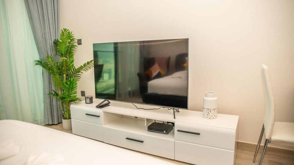 Дубай: Luxury Studio With a Nice View in Al Jaddaf - MHH