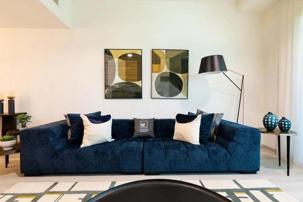Дубай: Stylish 2BR Close to Dubai Future Museum Difc