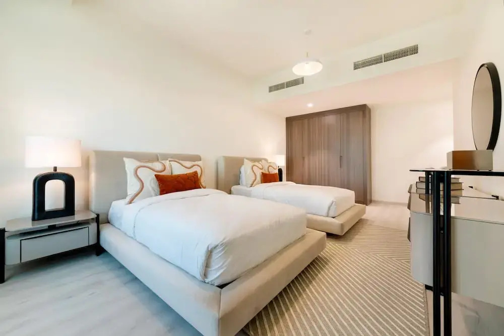 Дубай: Stylish 2BR Close to Dubai Future Museum Difc