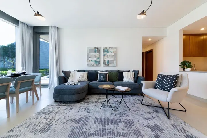 Дубай: Serene Apt w Large Patio Cls to Bluewaters JBR