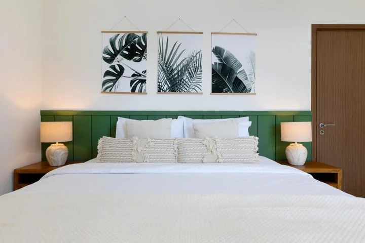 Дубай: Serene Apt w Large Patio Cls to Bluewaters JBR