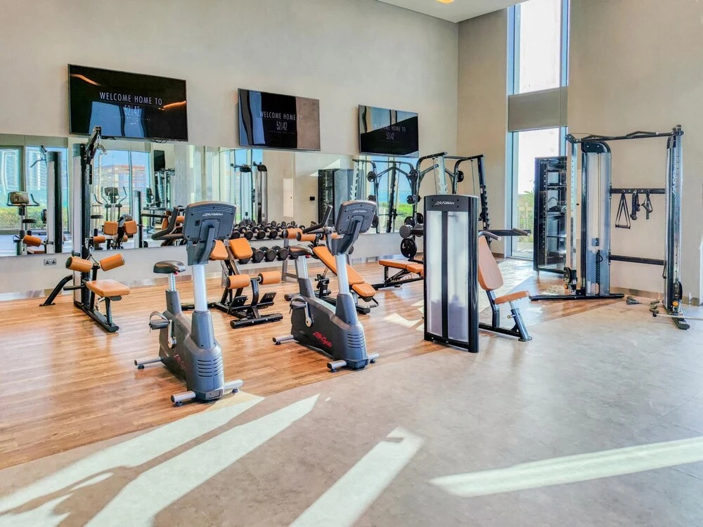 Дубай: Serene Apt w Large Patio Cls to Bluewaters JBR