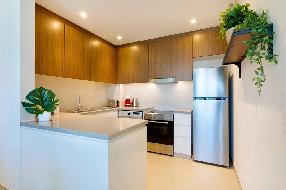 Дубай: Serene Apt w Large Patio Cls to Bluewaters JBR