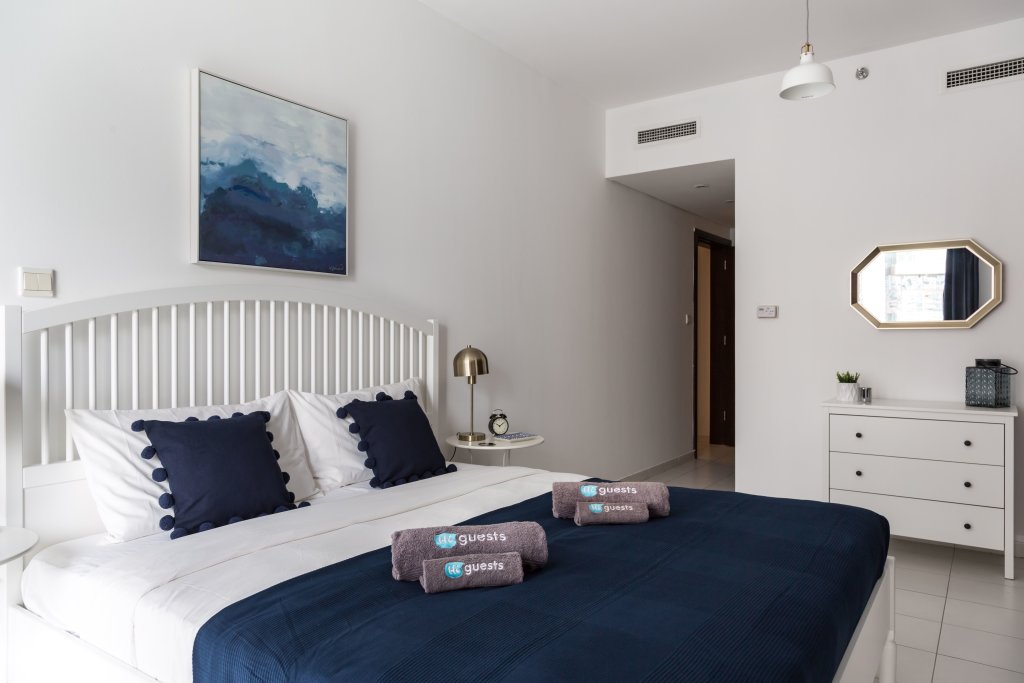 Дубай: Luxury apartment with Dubai Marina views