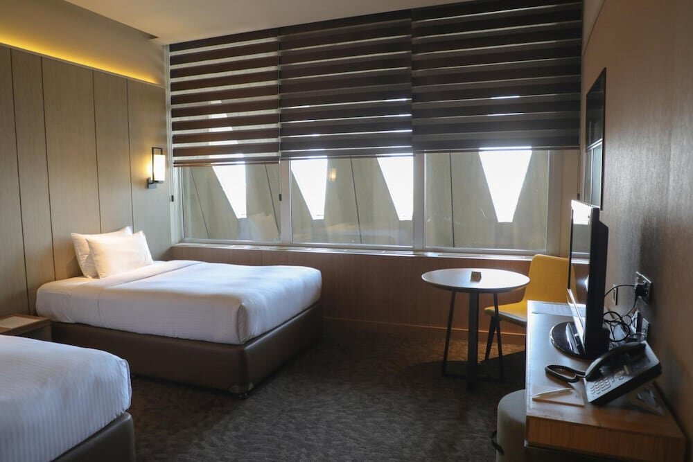 Абу-Даби: Abu Dhabi Airport Hotel