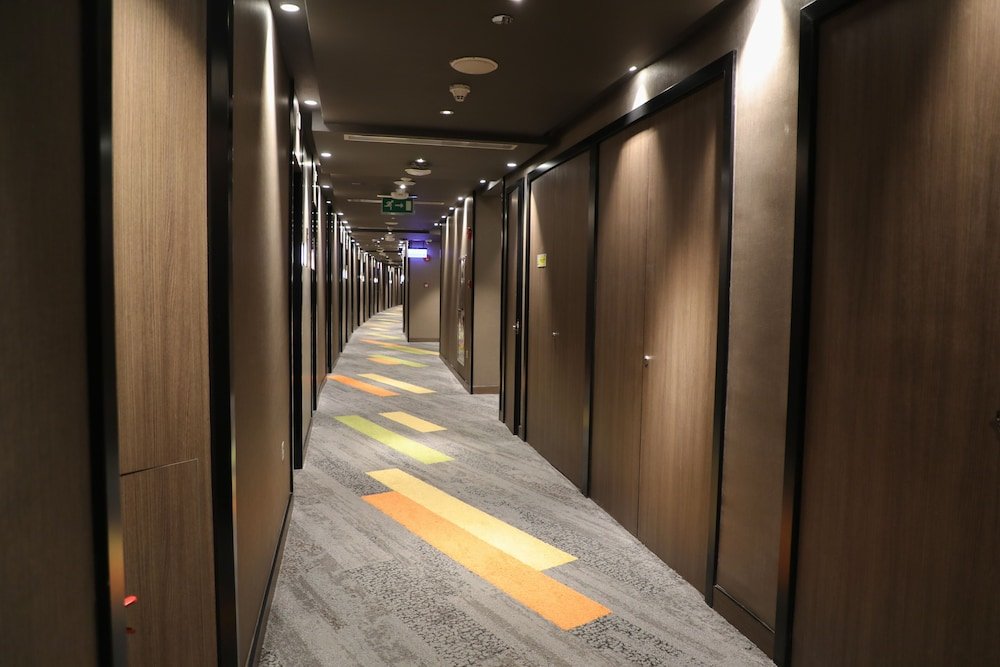 Абу-Даби: Abu Dhabi Airport Hotel