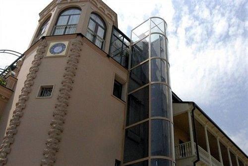Тбилиси: Hotel Ambasadori
