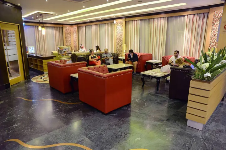 Дубай: Sun and Sands Hotel