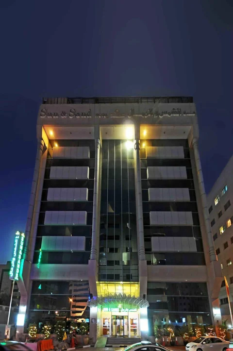 Дубай: Sun and Sands Hotel