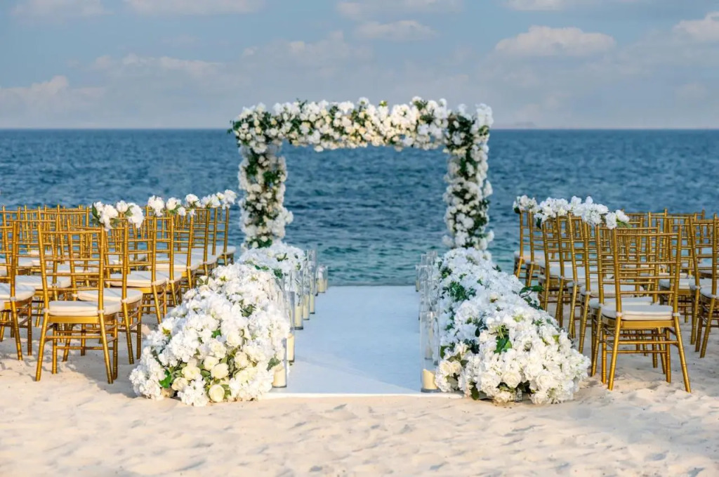 Абу-Даби: Al Maya Island & Resort