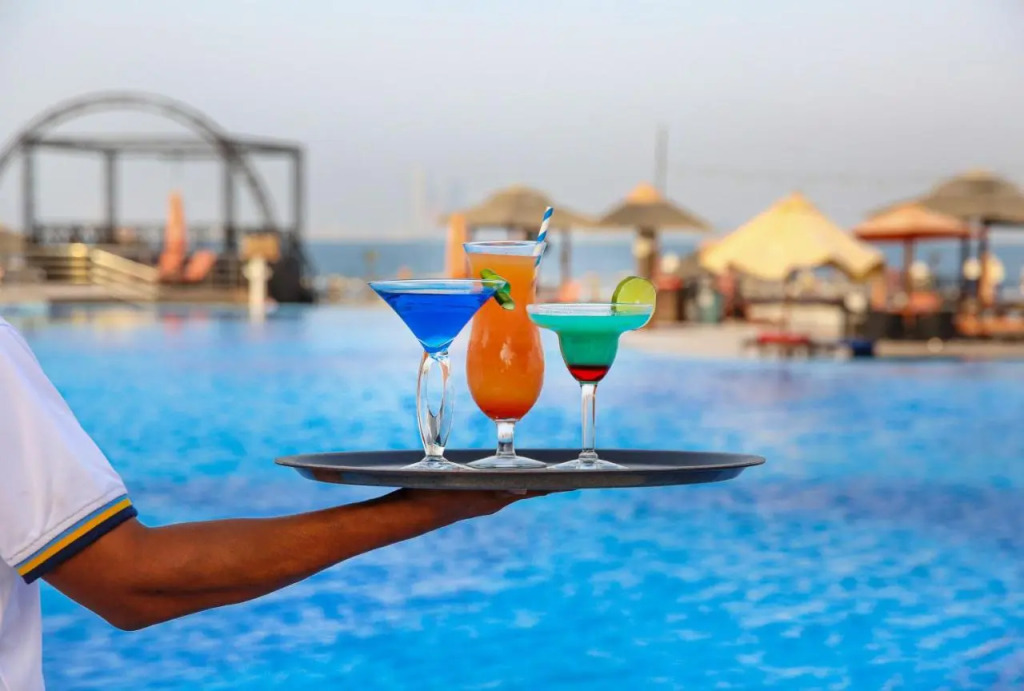 Абу-Даби: Al Maya Island & Resort