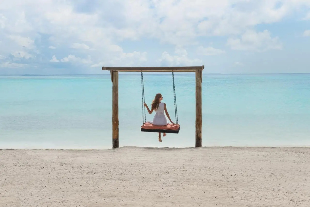 Абу-Даби: Al Maya Island & Resort