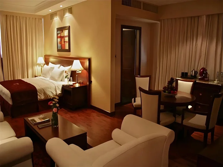 Абу-Даби: Trianon Hotel