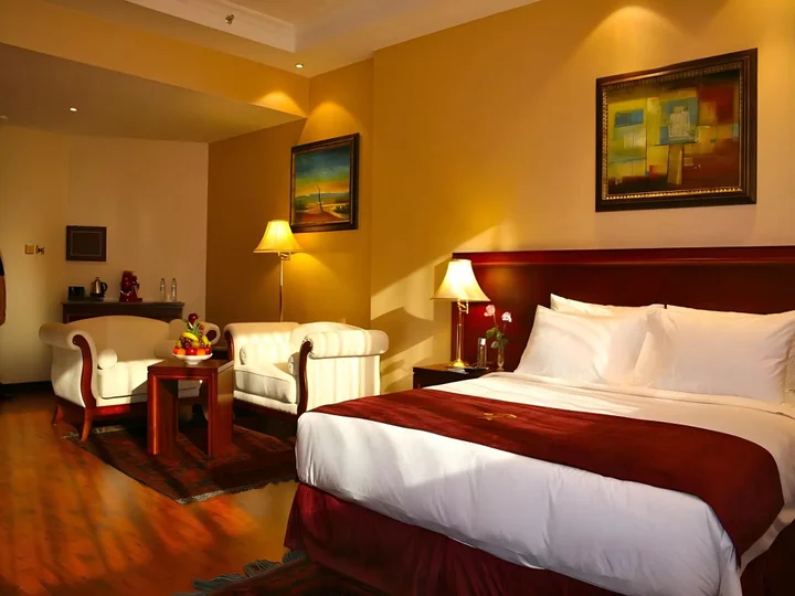 Абу-Даби: Trianon Hotel
