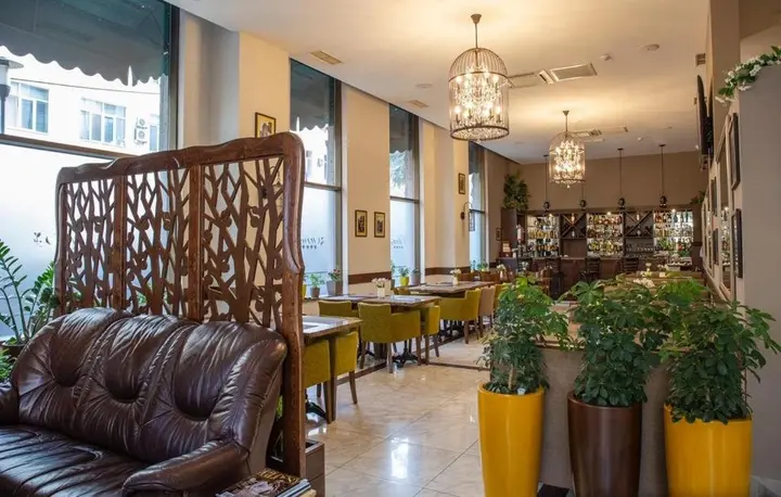 Тбилиси: Hotel Citrus Mimino