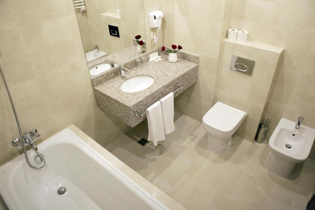 Тбилиси: Hotel Citrus Mimino