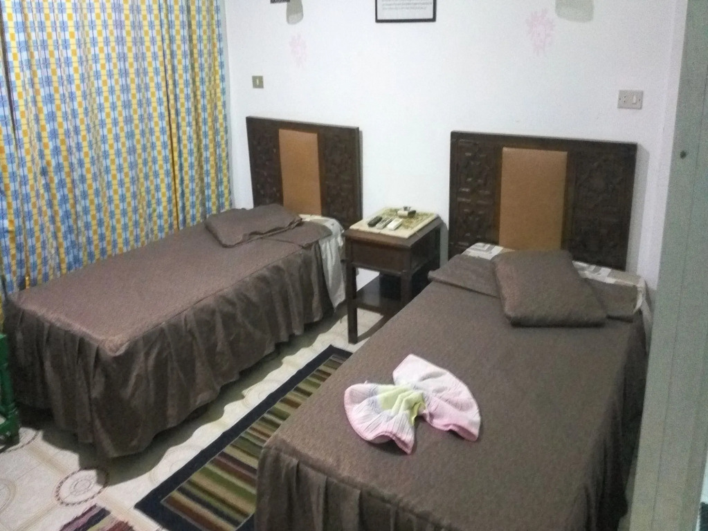 Каир: Sara Inn