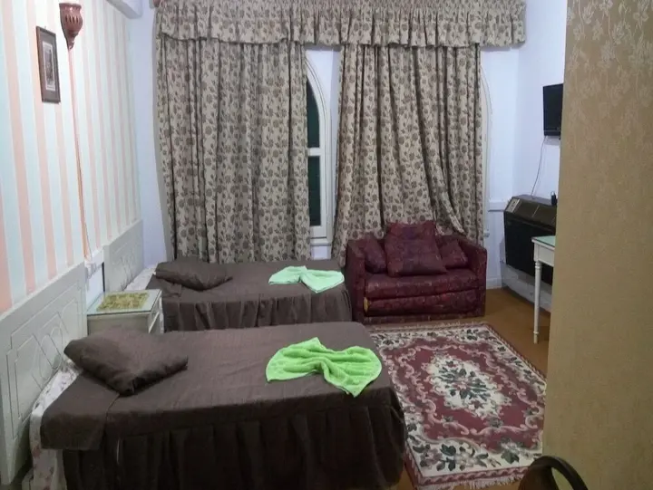 Каир: Sara Inn