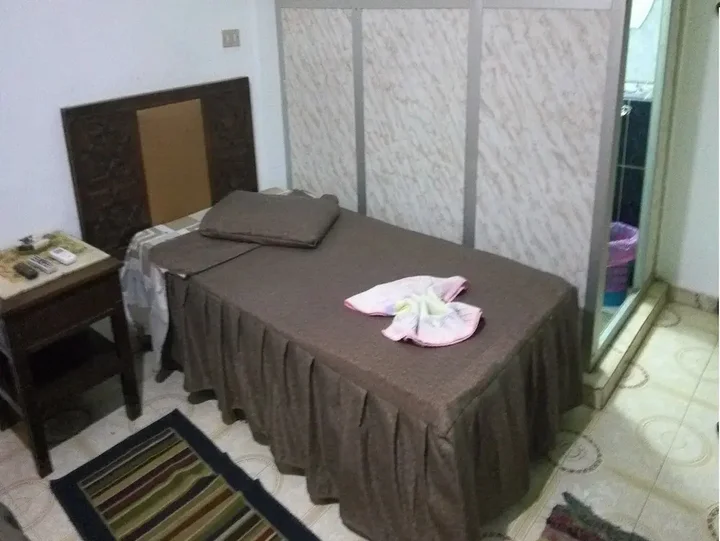 Каир: Sara Inn