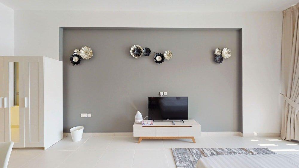 Дубай: Tanin - Glowing Studio With Sea View Near Burj Al Arab