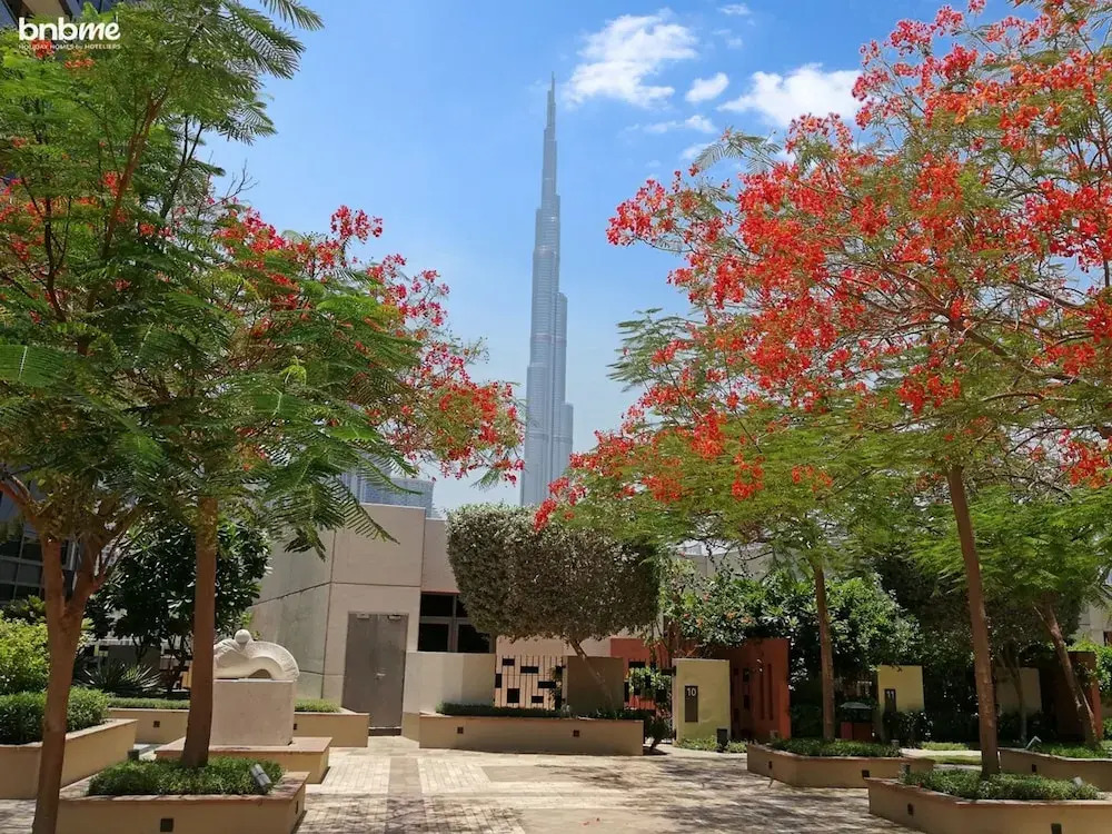 Дубай: 2 Min to Dubai Mall 1 BR