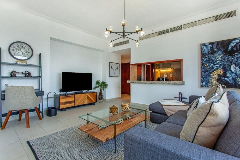 Дубай: 2 Min to Dubai Mall 1 BR