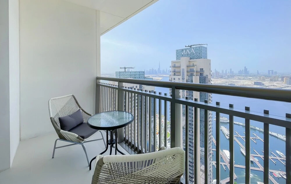 Дубай: 3B-Creekside 18 Tower A-3303