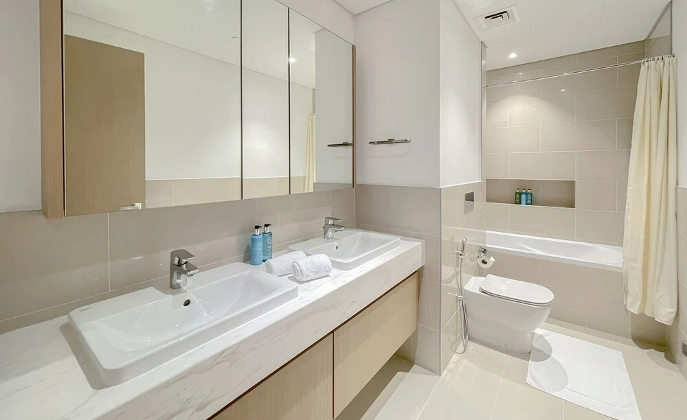 Дубай: 3B-Creekside 18 Tower A-3303